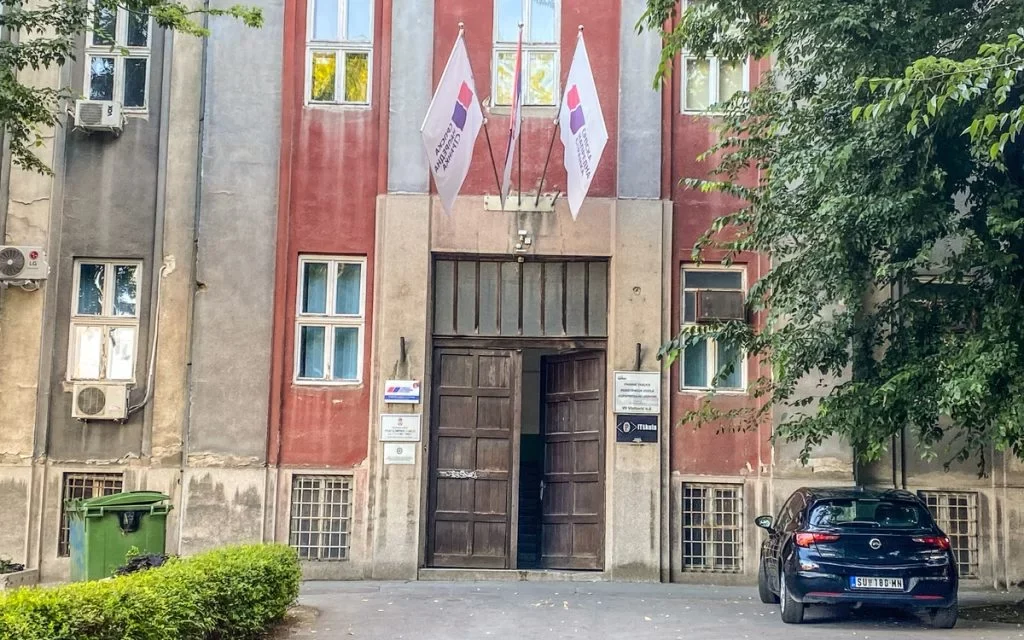 Ez a „normalitás”? – A VMDK elítéli az újságírónők elleni támadást Szabadkán