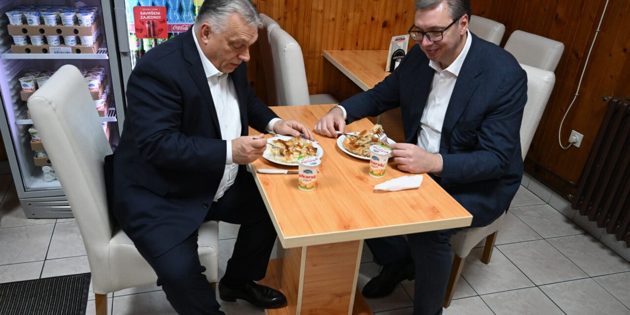 „Miközben ég a ház a fejünk felett, az elnök a burekkal foglalkozik”