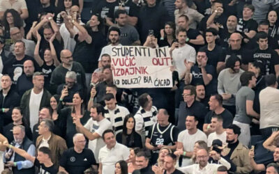 Elvették a bérletét az egyetemistákat támogató transzparens miatt