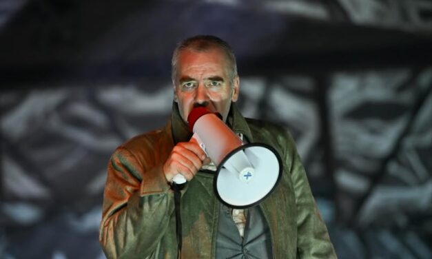 Új és izgalmas előadások a Zentai Magyar Kamaraszínházban