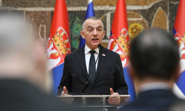 Az igazságügyi miniszter leváltását követelik az ügyészek és a bírák