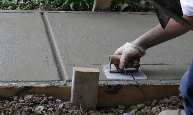 Gyorskötésű keverék előnyei kisebb betonozási munkák során