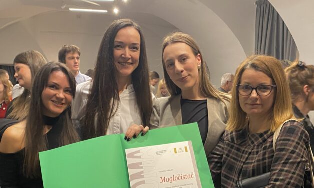 <span class="entry-title-primary">Díjat kapott a szabadkai Magločistač portál</span> <span class="entry-subtitle">Az Arany Pinokkió-díjat az Informer kapta, a legtöbb félretájékoztatásért</span>