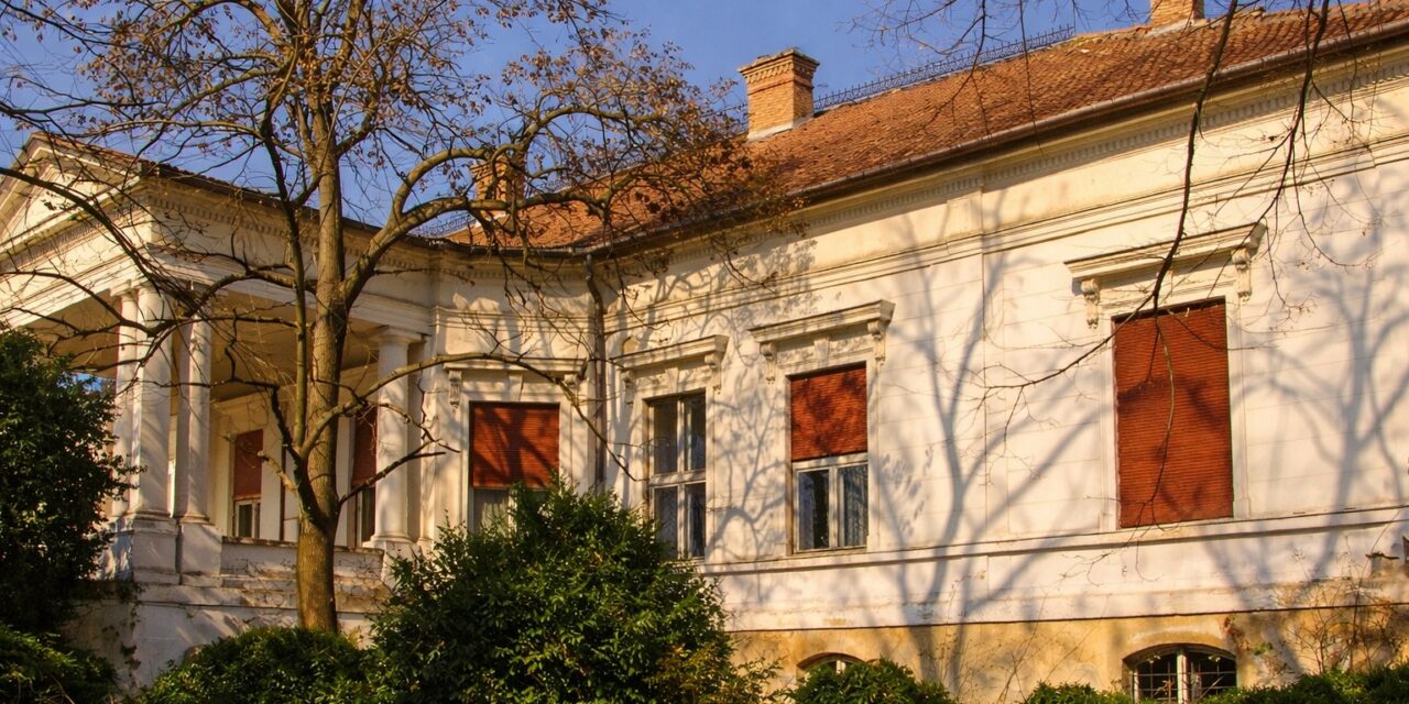 Elkelt a Sokolac-kastély