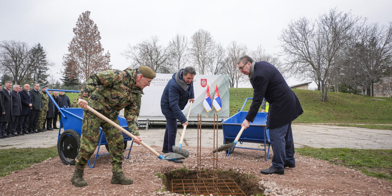 Letették az új Vezérkari épület alapkövét Banjicán
