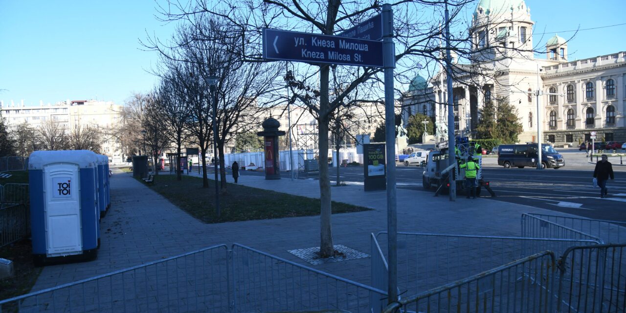 Sátrak helyett házikók vannak a Pionír parkban