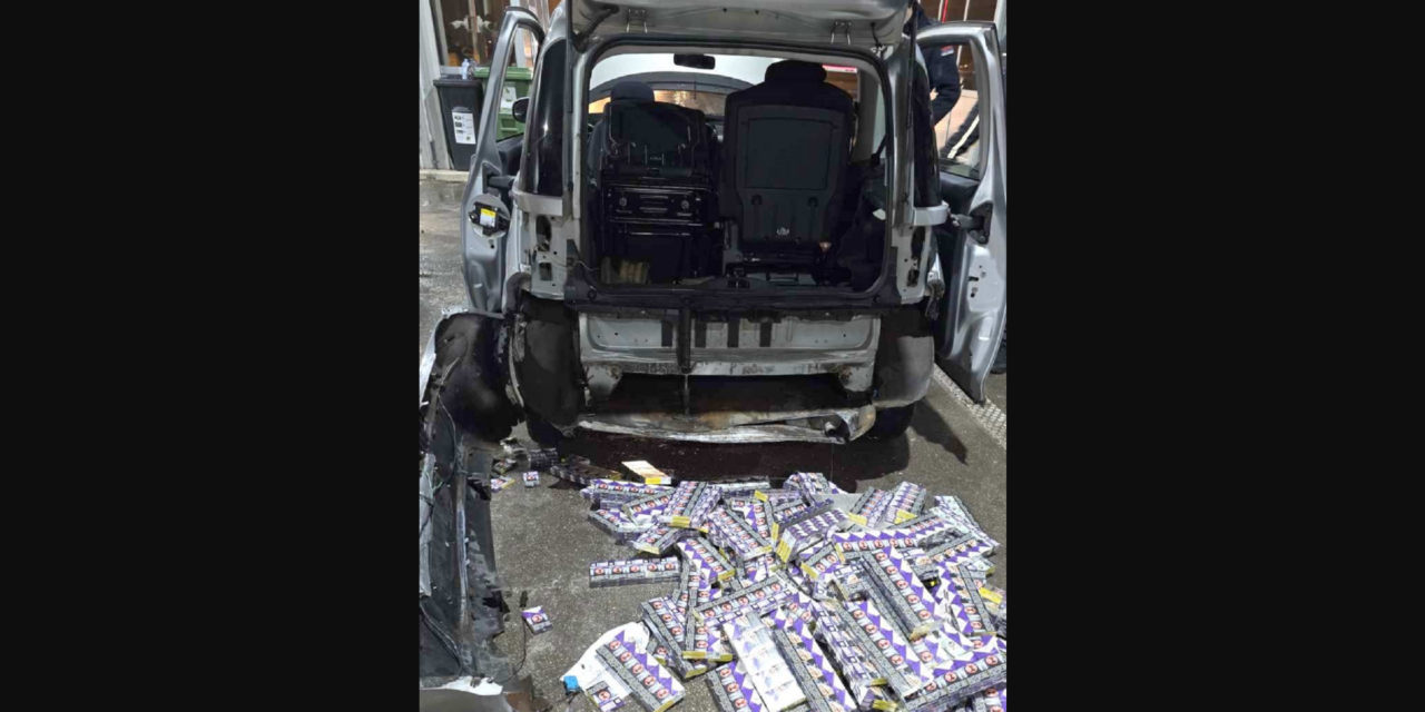 Dugig volt cigarettával az autó – nem jutott át a határon