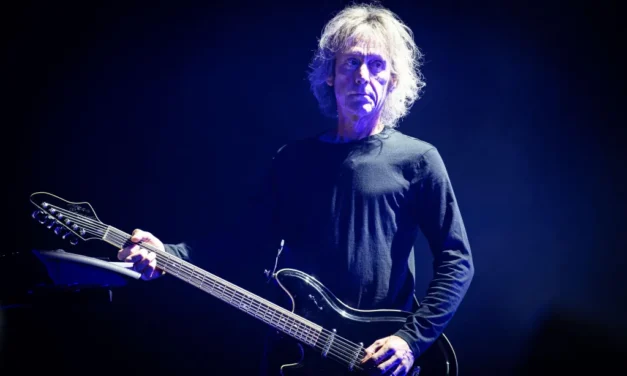 Elhunyt Perry Bamonte, a The Cure gitárosa