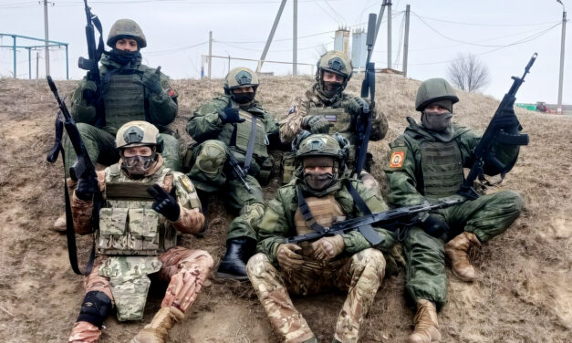 Bosznia törékeny békéjét fenyegetik a Putyinért harcoló szerb szélsőségesek