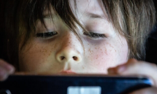 A fiatalok mintegy 70 százalékát zaklatták már az interneten, többségük azonban erről hallgat