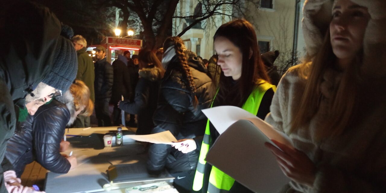 Az egyetemisták szerint minden várakozásukat felülmúlta az eddigi aláírások száma