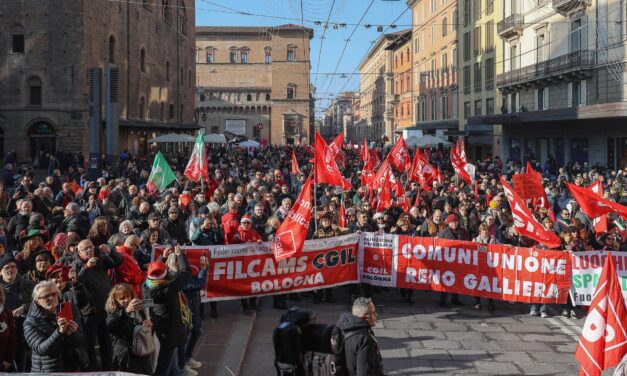 Huszonnégy órás országos sztrájk Olaszországban