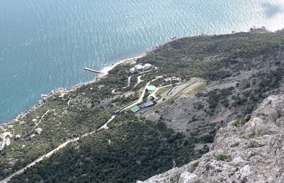 Elképesztő luxus jellemzi Putyin állítólagos titkos rezidenciáját (videóval)