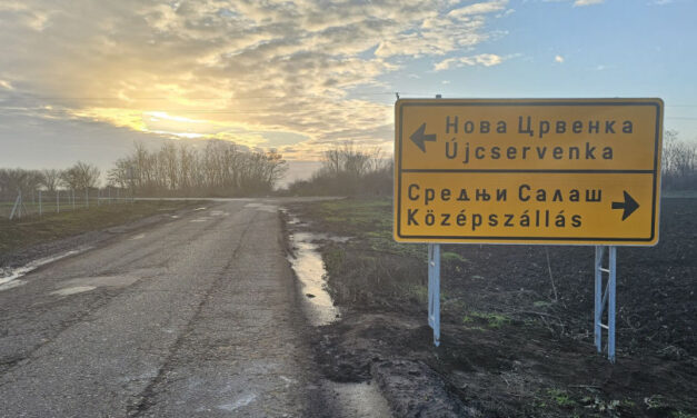 Topolya községben kilenc többnyelvű útirányjelző táblát tettek ki