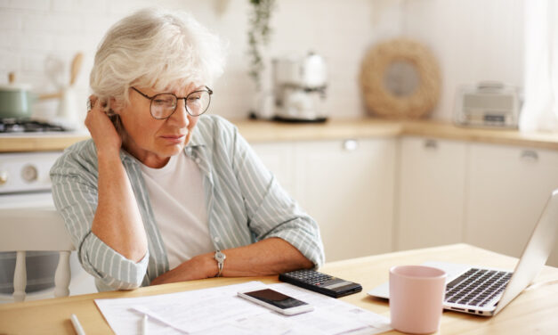 Nyugdíjas? Lehet, hogy jogosult a szolidaritási segélycsomagra