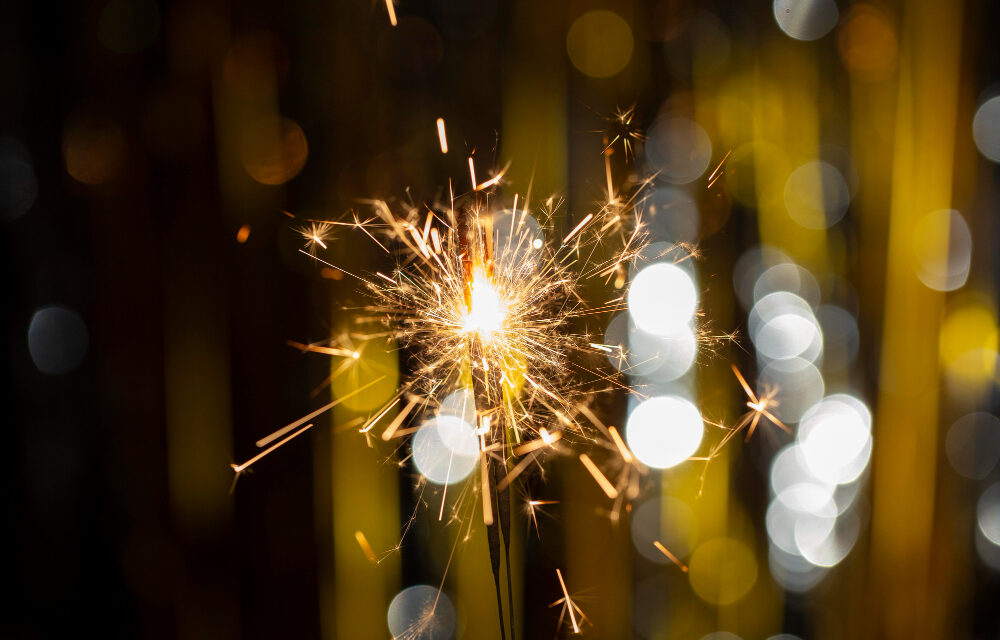 Csillagszórók okozták a tüzet a svájci luxusbárban