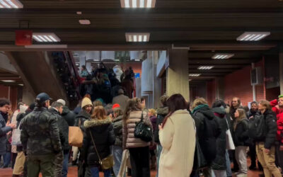 Hétfőn bojkottálják a diákok az oktatást az elbocsájtott professzor iránti szolidaritásból