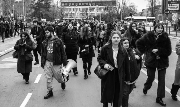 Semmilyen kommunikáció nincs az egyetemisták és az ellenzéki pártok között