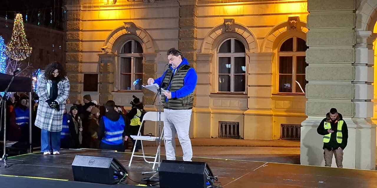 <span class="entry-title-primary">Lusztráció és vagyoneredet</span> <span class="entry-subtitle">A diákok ismerették a programjuk első két pontját</span>