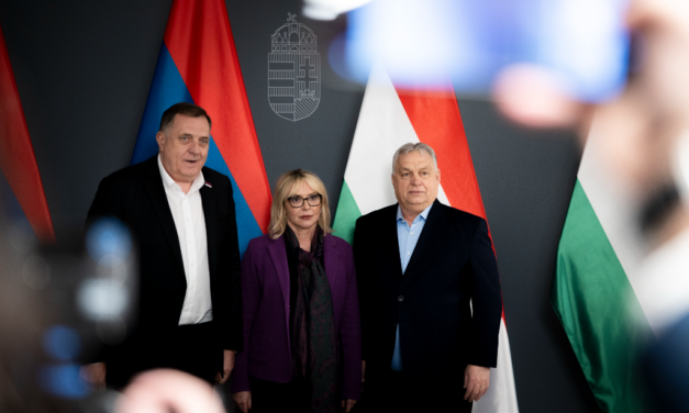 Soltész Miklós: Mintaértékű a kapcsolat a szerbek és a magyarok között