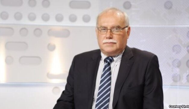 Bódis: A MOL „tálcán kapja Szerbiát”, Orbán kampányol majd ezzel a sikerrel