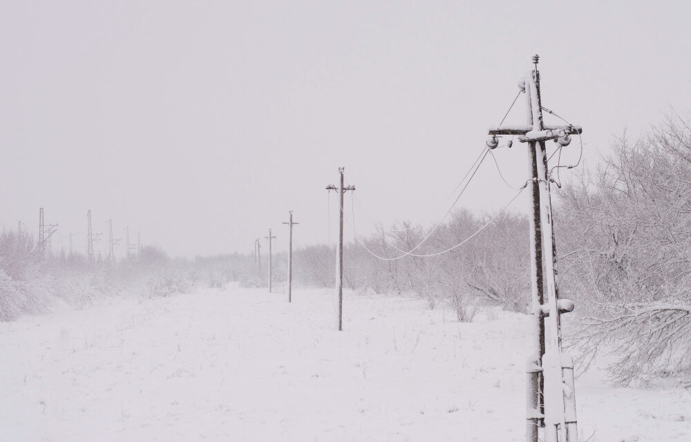 Villanyszolgáltató: Kevesebb, mint tízezren vannak áram nélkül