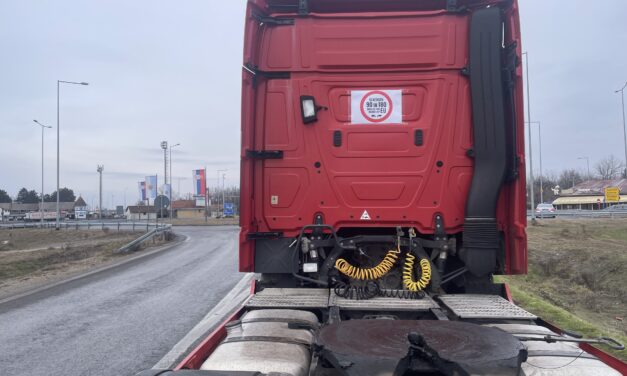 Továbbra is letartóztatják és kiutasítják a szerb kamionsofőröket az EU egyes országaiban