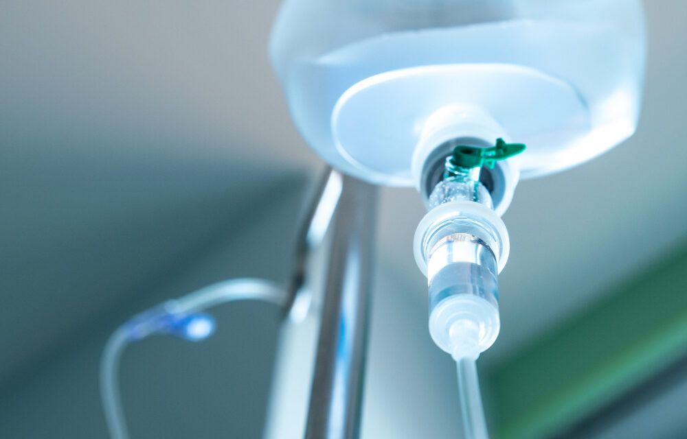 <span class="entry-title-primary">Hova tűnt a fiziológiás sóoldat?</span> <span class="entry-subtitle">Az egészségügyi intézményeket és a gyógyszertárakat is érinti a gond</span>