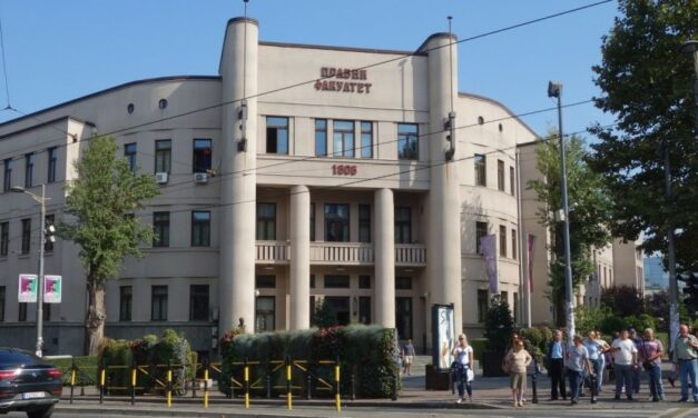 Több belgrádi kar is bojkottálja az oktatást