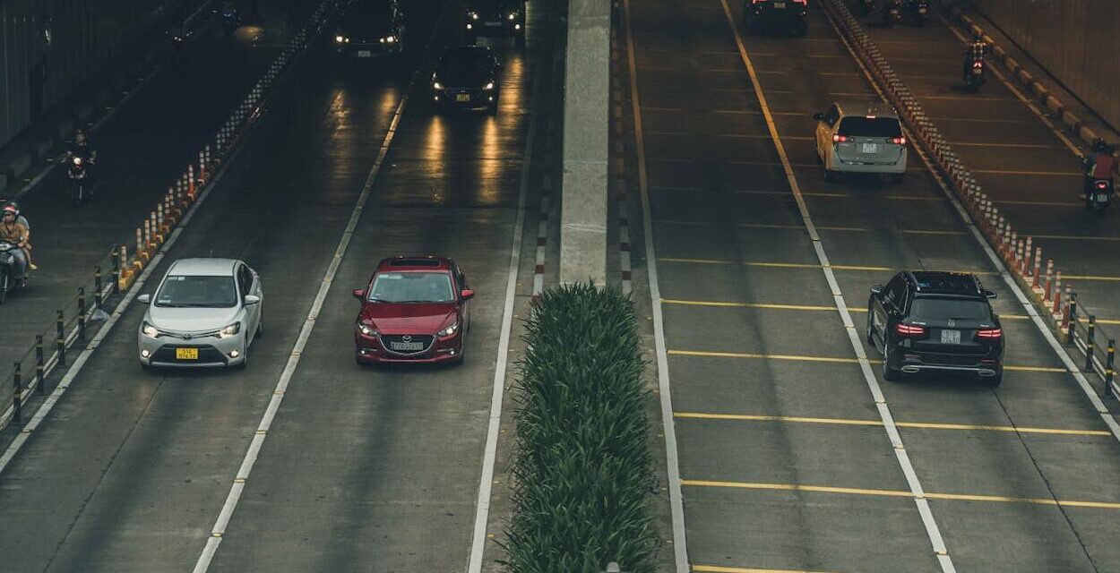 Közlekedési balesetek jogi megítélése: hol húzódnak a határok?