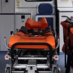 Fejszével támadtak az újságírói stábra