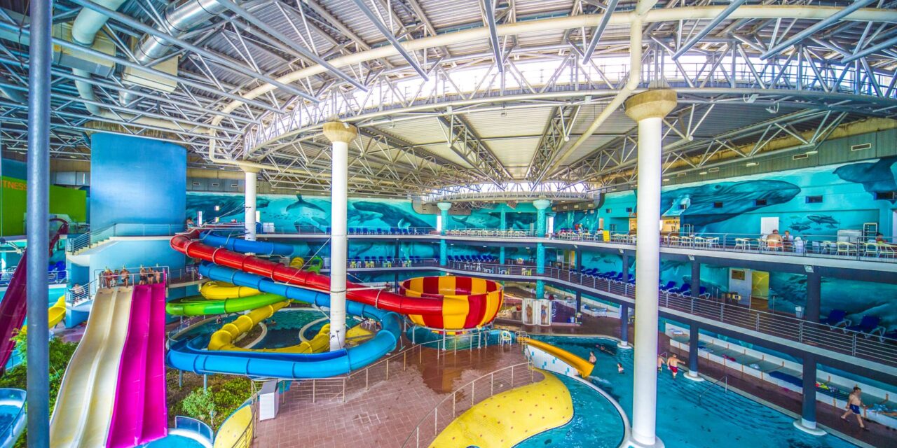 Sokkal olcsóbb lesz a belépő a Napfényfürdő Aquapolis-ba a helyieknek