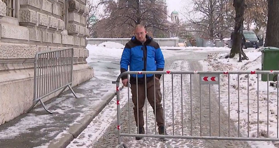 Rablás, nemi erőszak, emberrablás és zsarolás miatt elítélt férfi védi „a szabadság szimbólumát”