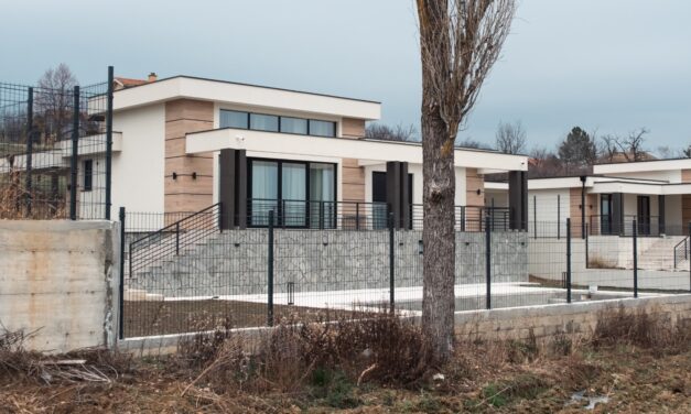 Miből futja luxusvillára a szerb terrorelhárítás parancsnokának?