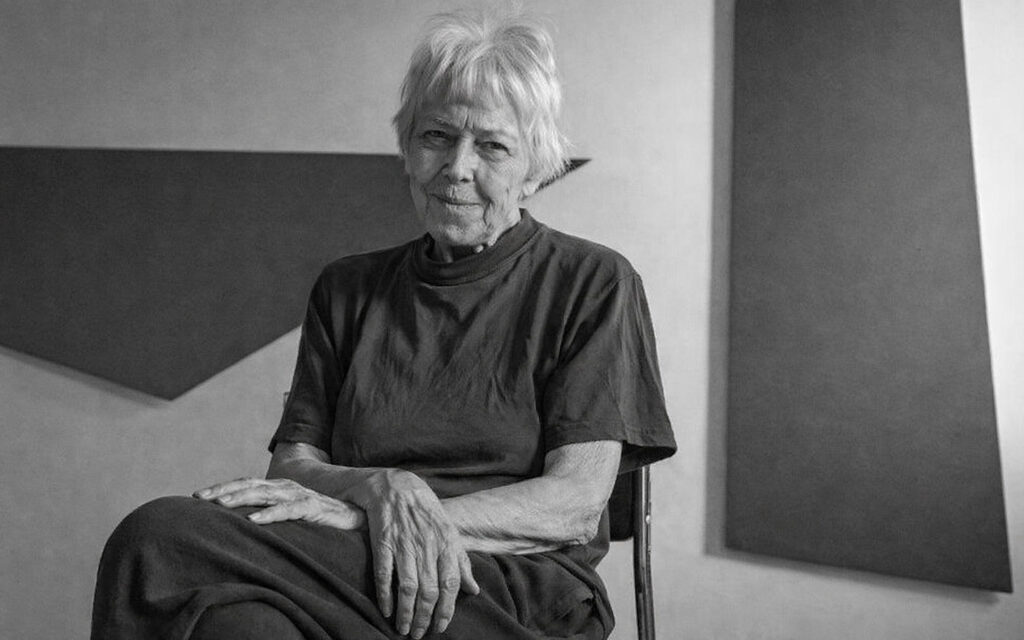 Elhunyt Maurer Dóra képzőművész