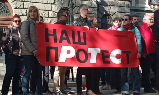 Tiltakoznak a dolgozók a köztévé új igazgatója ellen