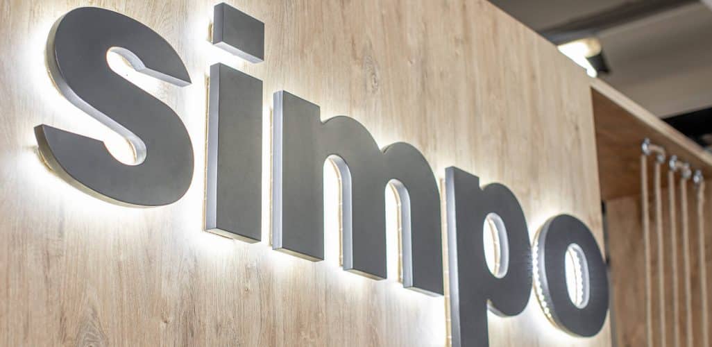 A Simpo vesztesége többmillió euró, elbocsátásokat terveznek
