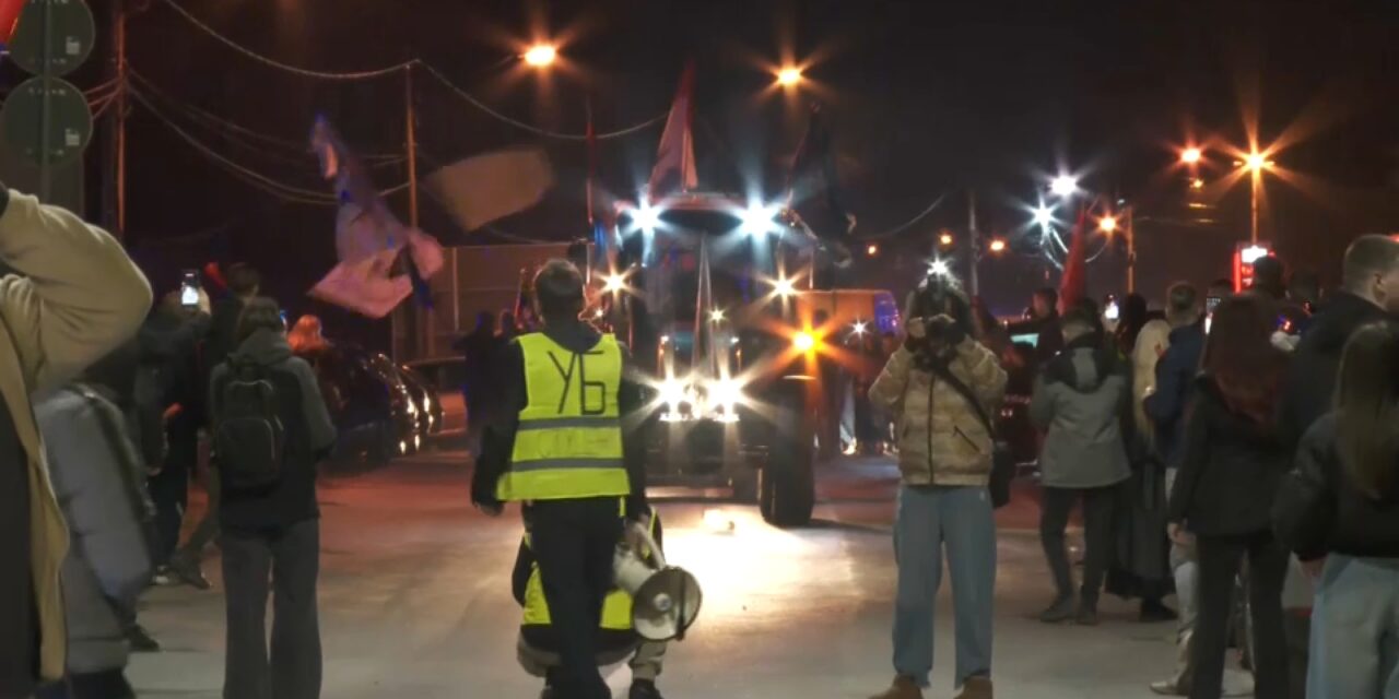 Diákok, rendőrök és verőemberek töltötték meg Ubot