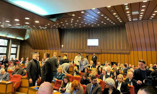 Nem akartak tárgyalni a rendőri brutalitás elítéléséről szóló deklarációról