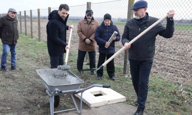 Adminisztrációs hiba miatt késik az adai víztisztító átadása?