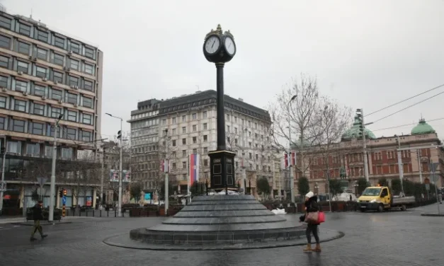 Magasnyomású mosóval tették tönkre a főváros óráját