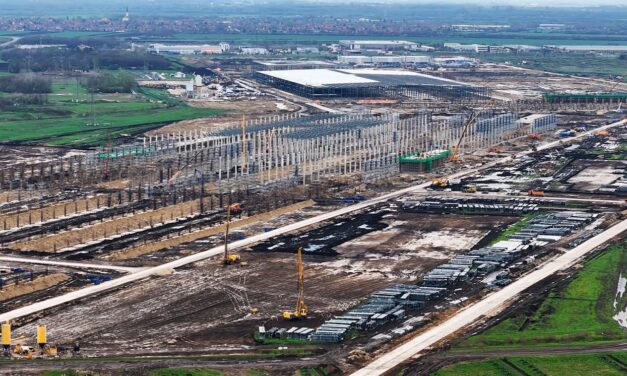 Meghalt egy munkás a szegedi BYD-gyár építkezésén