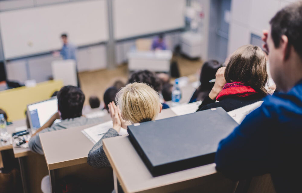 Csak egyetemistakártyával igényelhető a tandíj visszatérítése