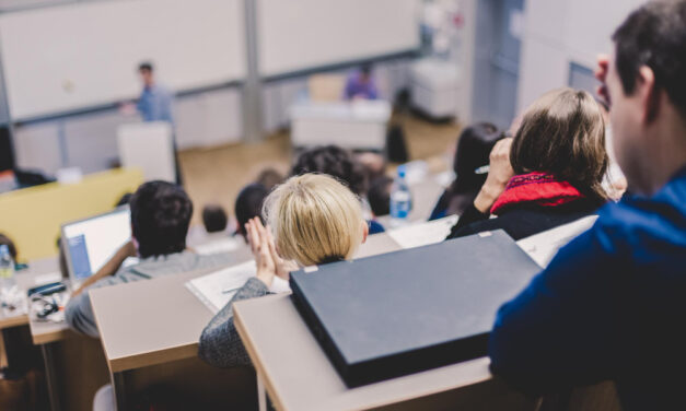 Csak egyetemistakártyával igényelhető a tandíj visszatérítése