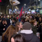 „A gyerekeket lepedőkben, összeverve hozták be”