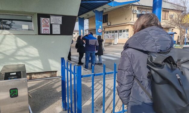 Petícióval tiltakoznak a polgárok az újvidéki városi buszok drasztikus drágulása miatt