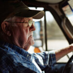 Szigorítanák a 70 éven felüliek jogosítványának meghosszabbítását az EU-ban