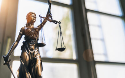 Jogállamiság jobbra, Szerbia balra