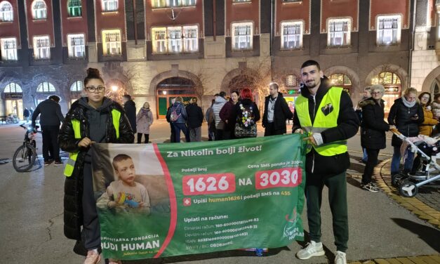 Szabadkára értek a gyerekekért gyalogoló fiatalok