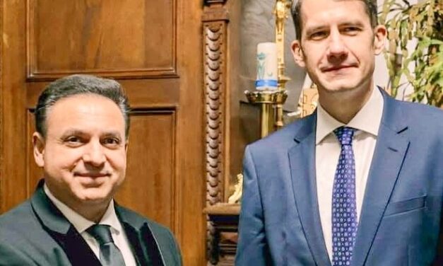 Újvidéken és Zentán is koncertezik Mága Zoltán